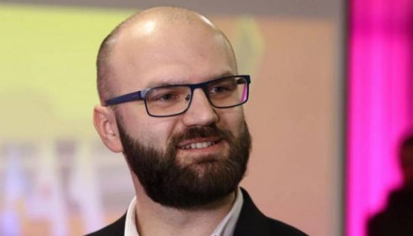 Malik Garibija se povlači iz politike