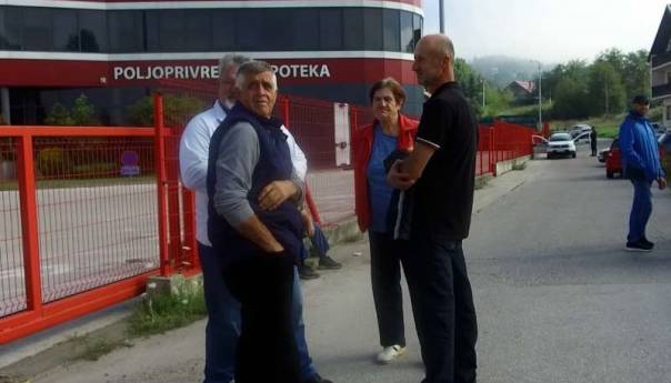 Malinari ponovo prosvjedovali, najavili potpunu blokadu rada poduzeća 'Natural food'