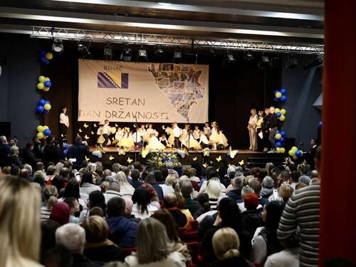 Mališani iz Gradskog vrtića Bihać obilježili Dan državnosti