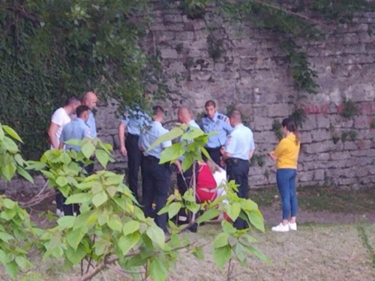 Maloljetnica s Gradskog mosta pala u Vrbas, prebačena u bolnicu