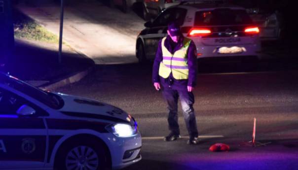 Maloljetnik automobilom udario policajca u Sarajevu
