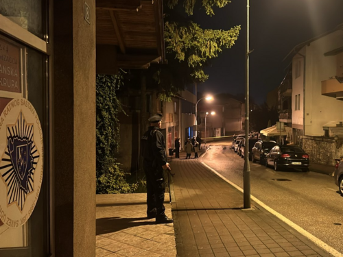 Maloljetnik nakon napada na Policijsku stanicu u B. Krupi smješten u dom