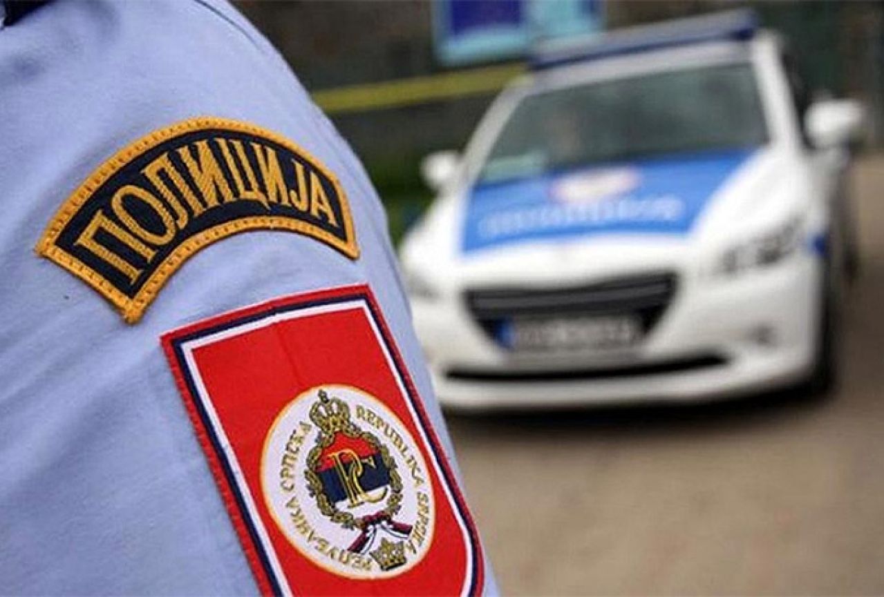 Maloljetno lice povrijeđeno u sudaru dva vozila u Kijevu