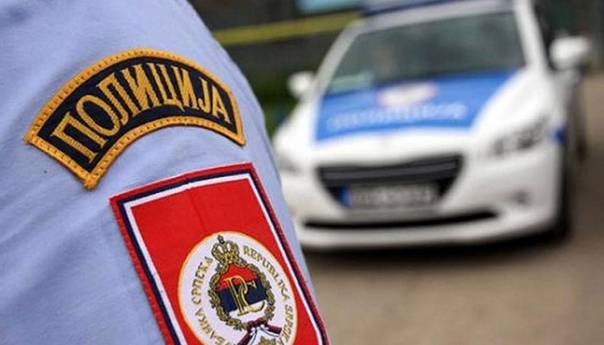 Maloljetno lice povrijeđeno u sudaru dva vozila u Kijevu