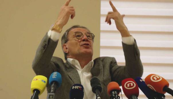 Mamić nije uspio: Antolić ostaje u Dinamu