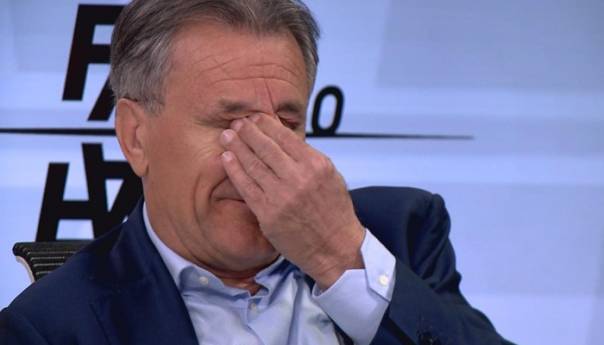 Mamić zaplakao u emisiji: Žao mi je što ne mogu zagrliti majku