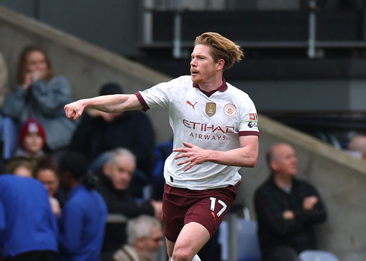 Manchester City rutinski slavio i izjednačio se sa Liverpoolom na vrhu