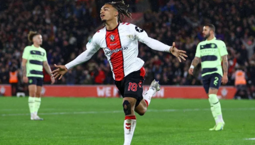 Manchester City senzacionalno ispao iz EFL kupa i gradskom rivalu otvorio put do trofeja