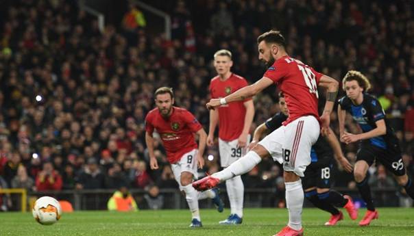 United i Inter sigurno do osmine finala, VAR spasio Sevillu u finišu protiv Cluja