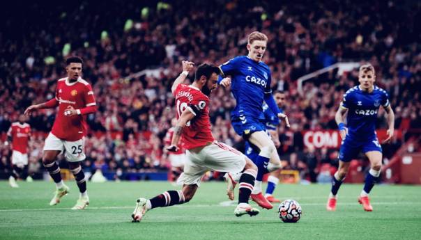 Manchester United rasipa bodove na Old Traffordu!