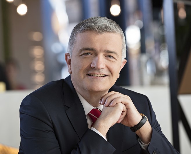 Mandić čestitao Novu: Izborimo se za prosperitetniju budućnost