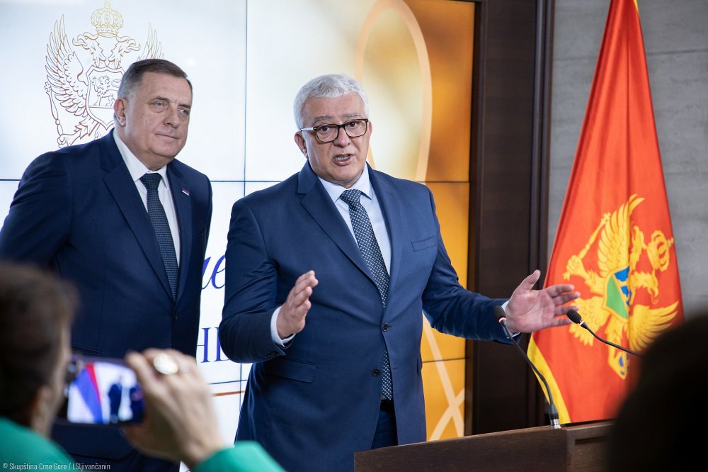 Mandić ostaje na čelu Skupštine nakon spornog sastanka sa Dodikom