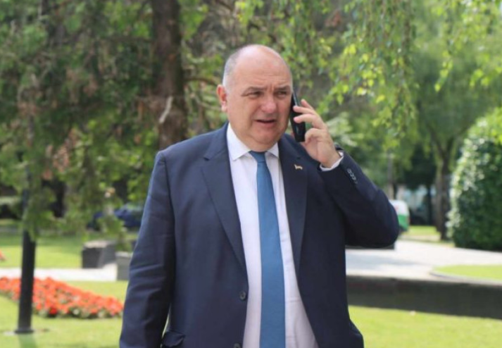 Mandić prepričao okršaj s Dodikovim savjetnikom: Izvadio je pištolj