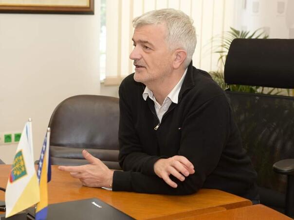 Mandić proglasio pobjedu: Sutra nastavljam sa poslom