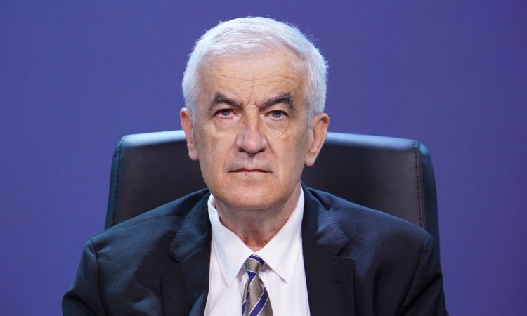 Mandić: Stalno upozoravamo da je virus među nama i da ništa nije gotovo