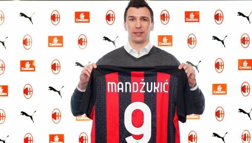 Mandžukić potpisao za Milan, uzeo čuvenu "devetku"