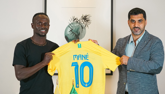 Mane stigao kod Ronalda, klub ga predstavio na originalan način