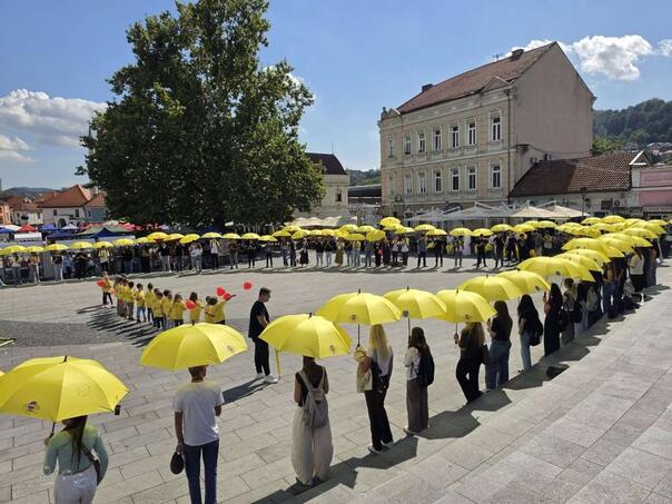 Manifestacijom "Zlatna vrpca" pružena podrška djeci oboljeloj od raka