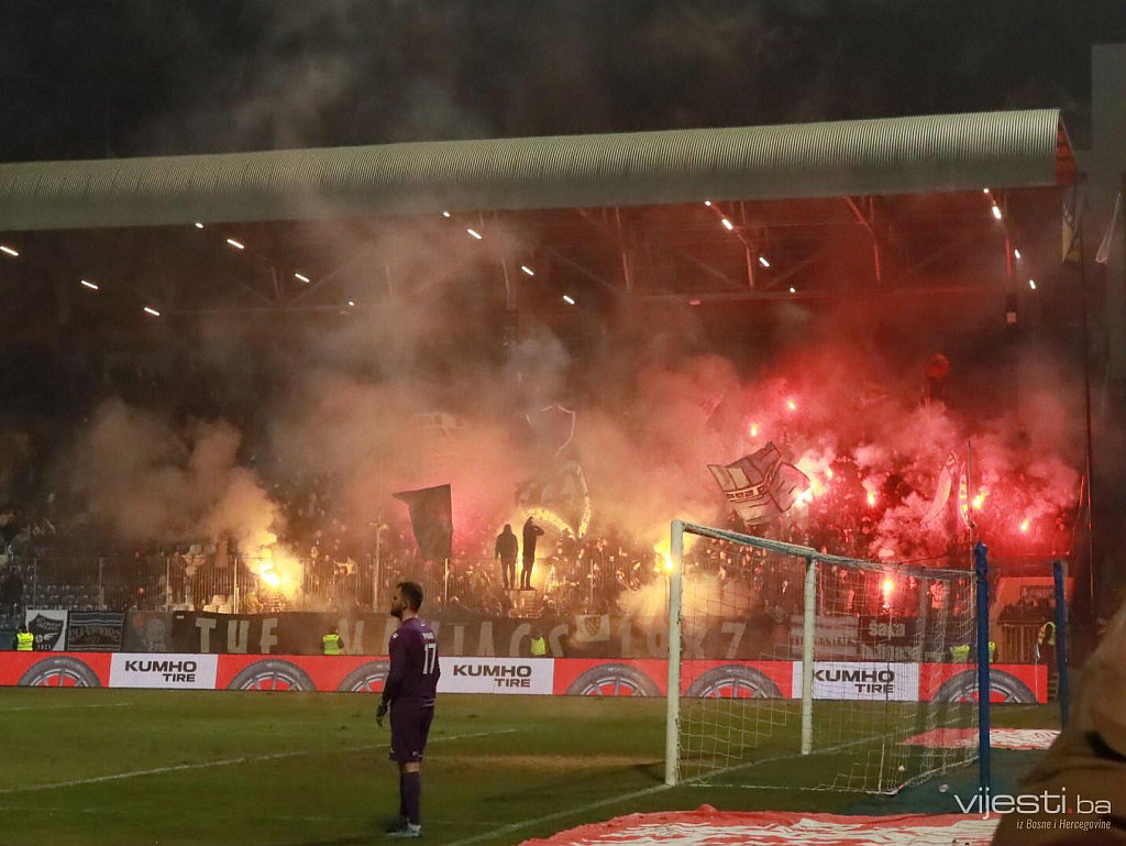 Manijaci: Sada je svima jasno da se ciljano srozavaju probosanski klubovi