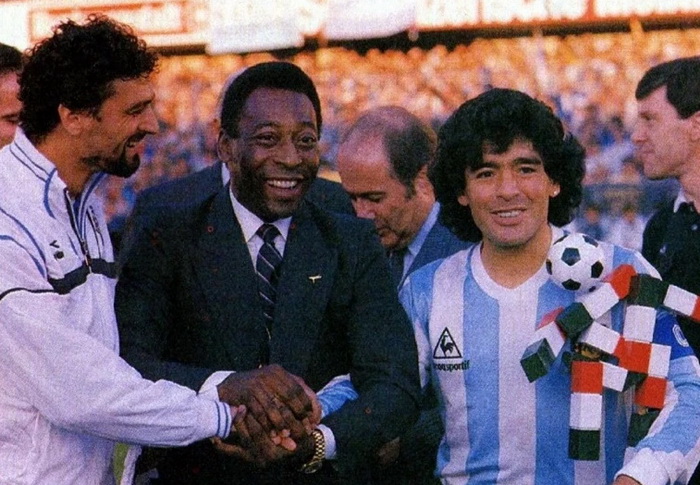 Maradonin dres iz 1987. prodat za 55.000 eura na humanitarnoj aukciji