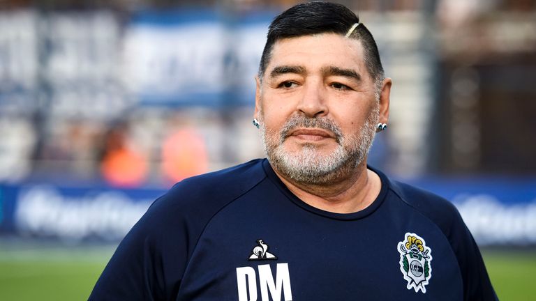 Maradonino stanje se pogoršalo mora hitno na operaciju