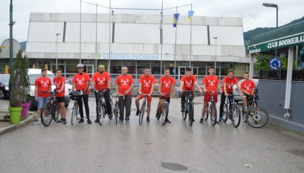 Maratonci i biciklisti na putu ka Srebrenici jutros kreću iz Jajca