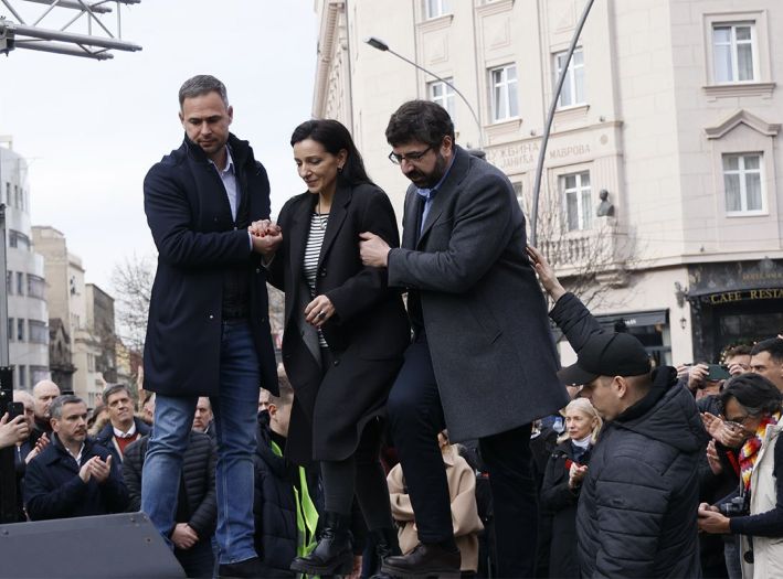 Marinika Tepić nakon obraćanja na protestima u Beogradu završila u bolnici