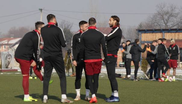 Marinović obavio prozivku i prvi trening