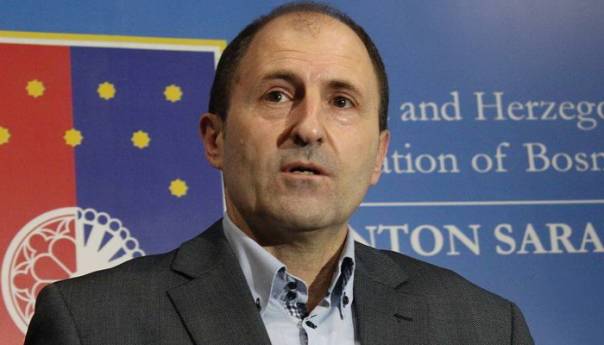 Mario Nenadić: Vrše se nabavke novih respiratora