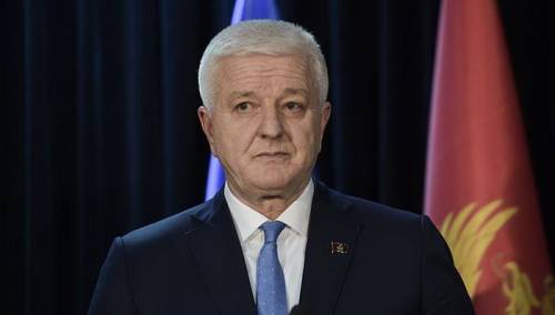 Marković: Nove vlasti i dio sveštenstva direktno ugrozili zdravlje građana
