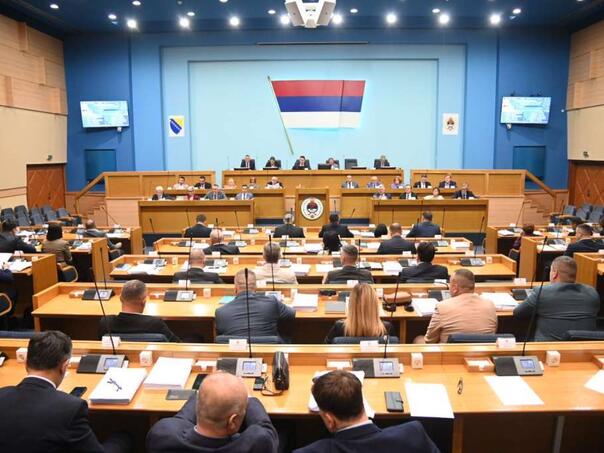 Marković: Samo predlažete pomoć onima koji krše zakone