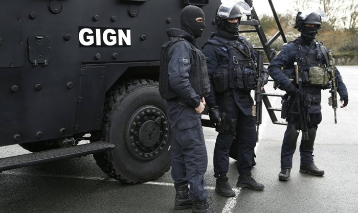 Marseille pod opsadom: Policija koristi suzavac