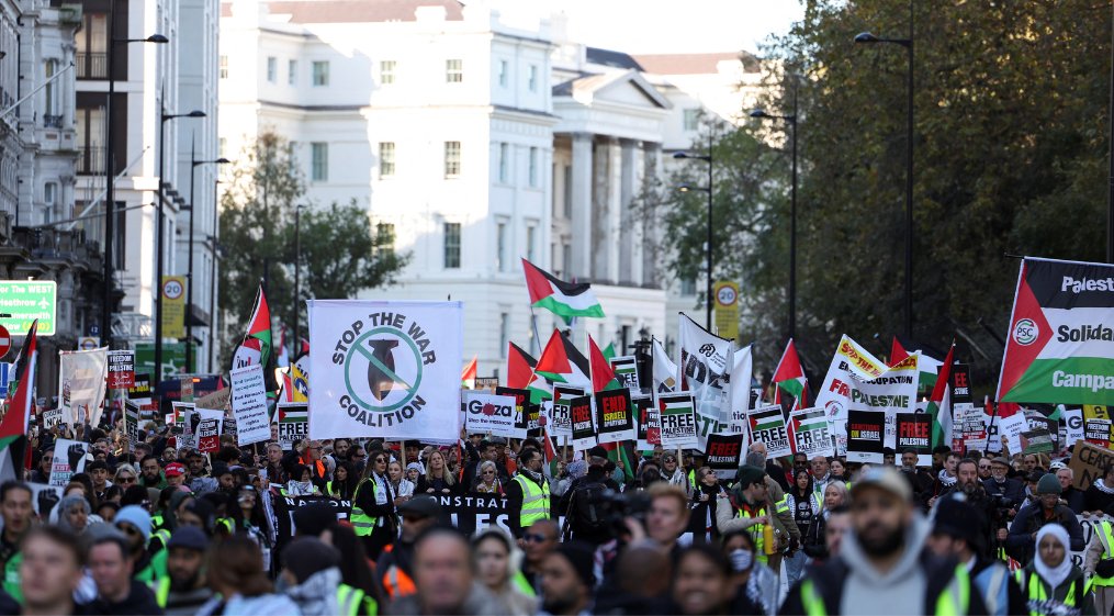 Masa ljudi i policija: U Londonu novi marš podrške Palestini