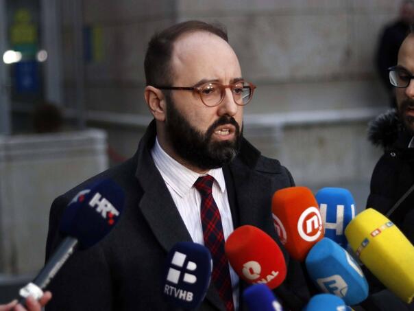 Mašić poručio HDZ-u: Od novog plinskog preduzeća nema ništa