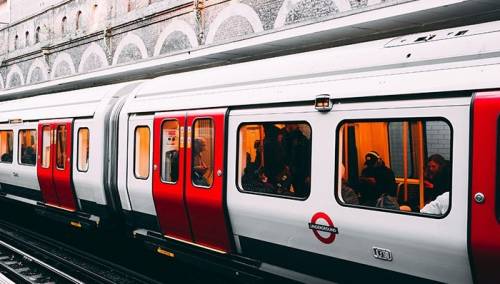 Mašinovođe ponovo štrajkuju, putnici u problemu