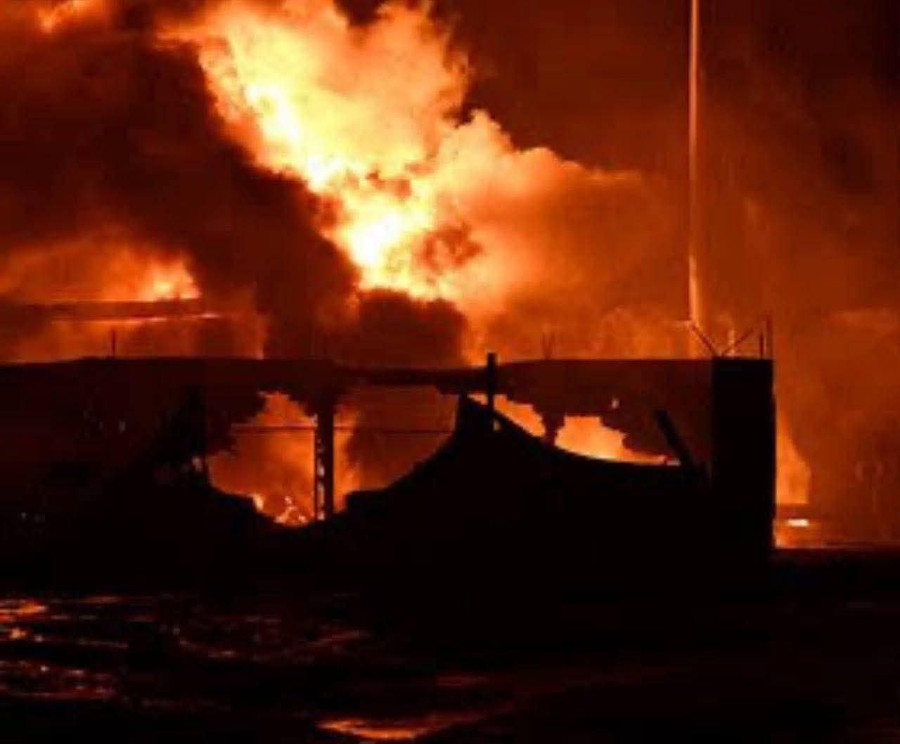 "Masivni" napadi na ukrajinski grad dok se američki razgovori privode kraju