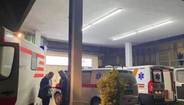 Kosovo: Oružani napad na autobus kod Dečana, troje ubijeno