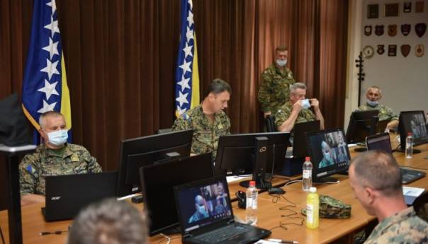 Mašović i komandant USEUCOM-a o realizaciji vježbe 'Immediate Response 21'