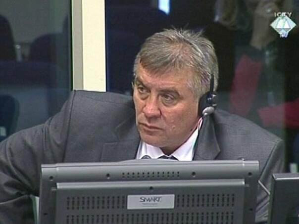 Masovna pogubljenja, prikrivanje dokaza i bježanje od pravde: Ko štiti Tomislava Kovača?