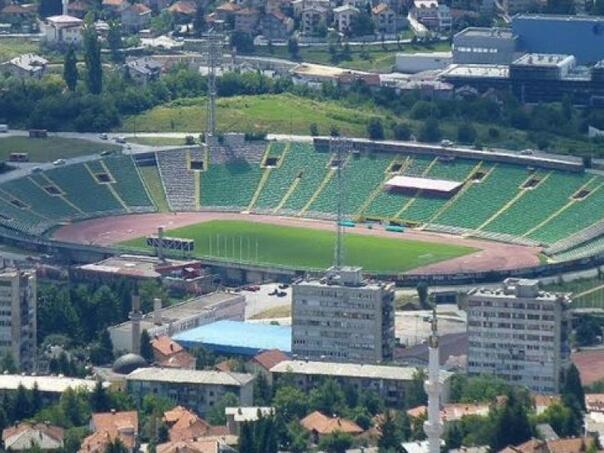Masovna tučnjava u blizini stadiona na Koševu