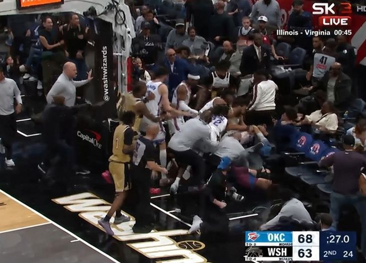 Masovna tučnjava u NBA: Isključena četiri igrača, stradao kamerman