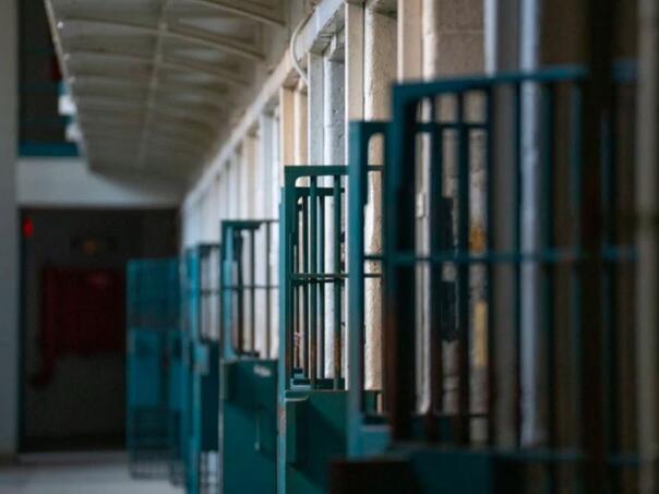 Masovni bijeg iz zatvora u Americi: Naoružani bjegunci na slobodi