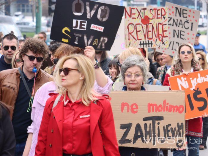 Masovni protest žena u Sarajevu: Na Osmi mart poslale snažne poruke