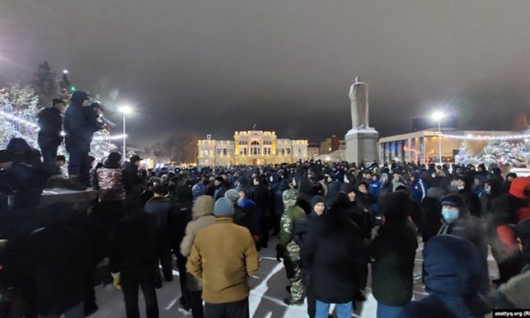 Masovni protesti nakon poskupljenja prirodnog gasa