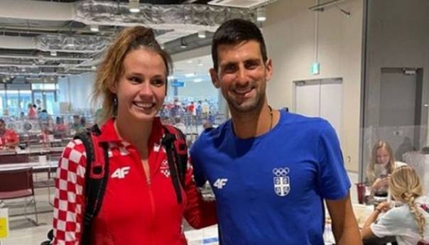 Matea Jelić se slikala s Đokovićem i poslala poruku kojom je oduševila navijače u Srbiji
