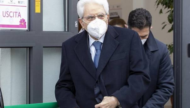 Mattarella vakcinisan protiv COVID-19