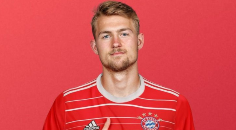 Matthijs de Ligt novi fudbaler Bayerna