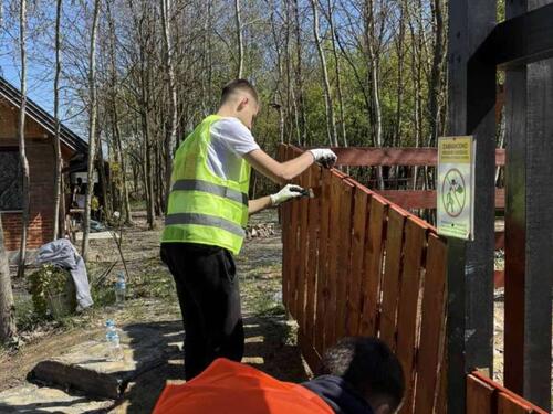 Maturanti iz Brčko distrikta volontiraju kao bi ispunili uslov za jednokratnu pomoć