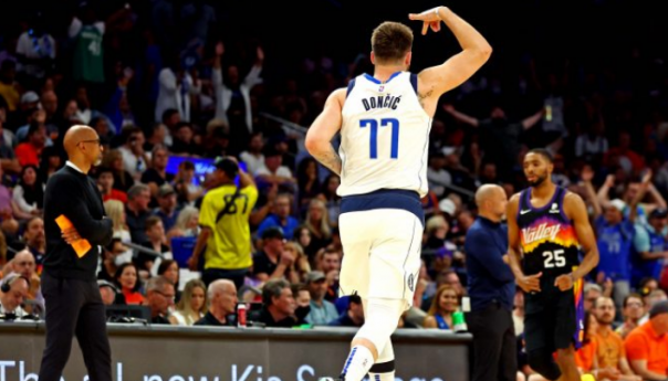 Mavsi razbili Sunse za finale Zapada