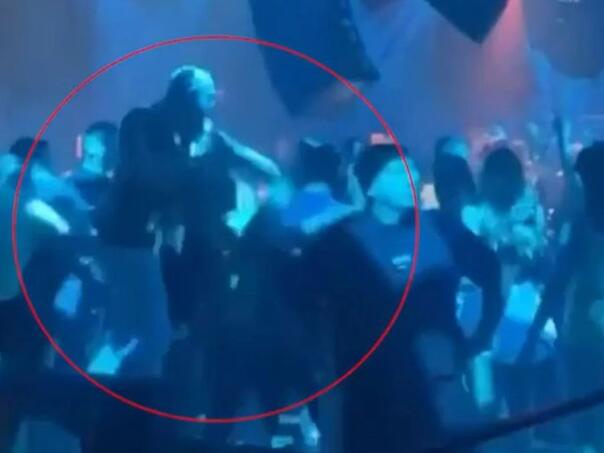 McGregor se ‘vratio borbama‘: U noćnom klubu nokautirao muškarca